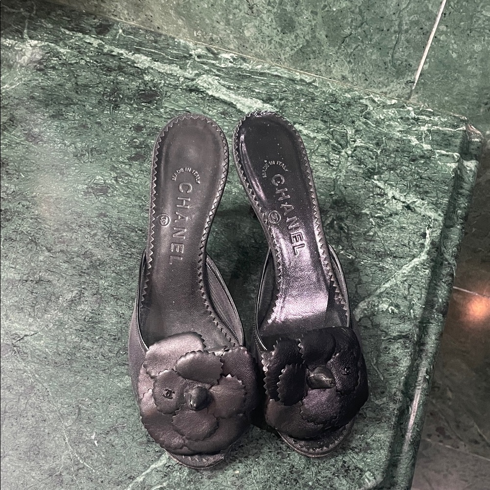 CHANEL Black Leather Camellia Slide Mules with Flower Applique